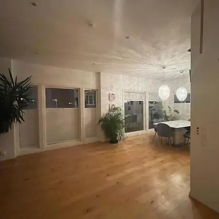 Moderne Sentralt Hus Villa